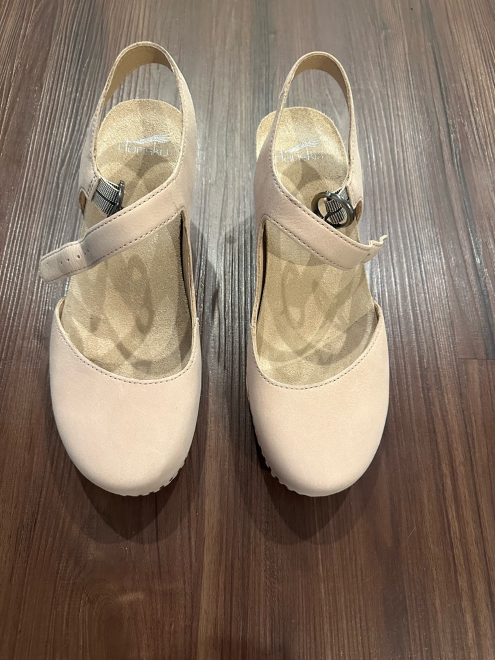 Dansko Taytum Blush Nubuck Heeled Clogs - Picture 3 of 10